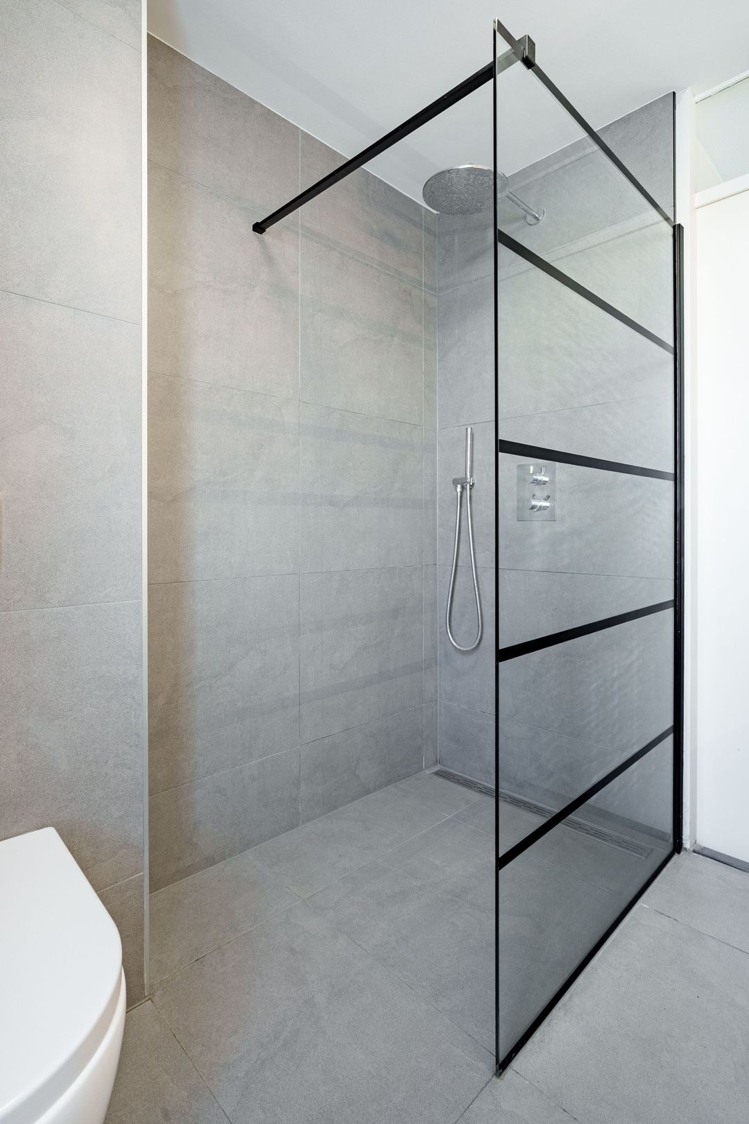 Photo 16 of Gerard Walschaphove 26