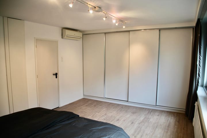 Photo 21 of Sinjeur Semeynsstraat 25