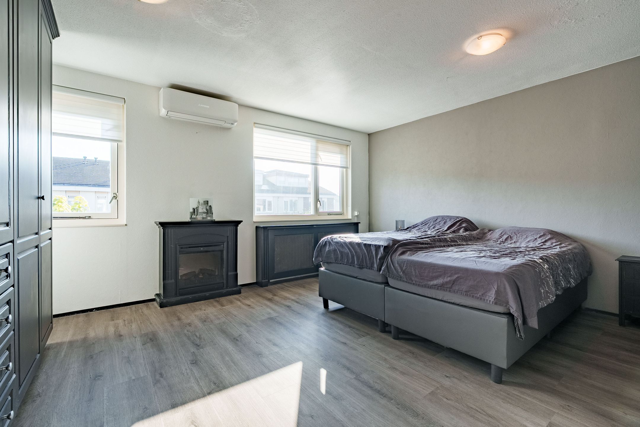 Photo 12 of Gerard Walschaphove 26