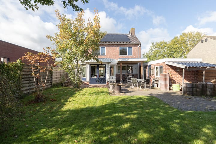 Photo 2 of Linteloostraat 5