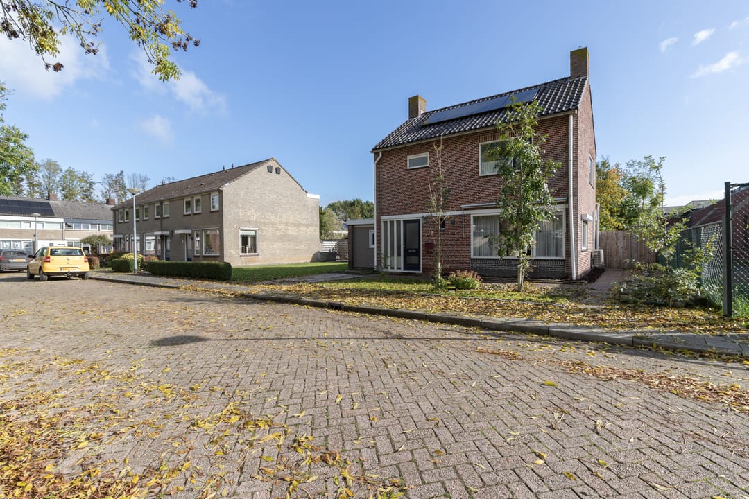 Foto 43 van Linteloostraat 5