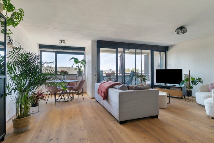 Foto 2 van Molenbochtplein 24-08