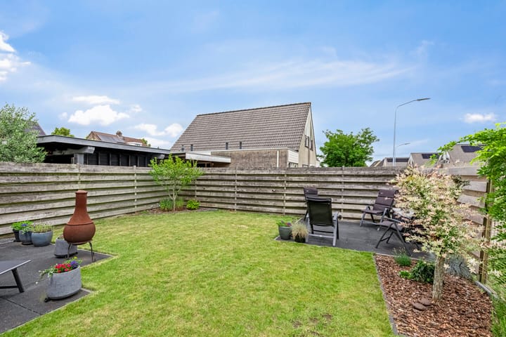 Foto 6 van Hoefblad 7