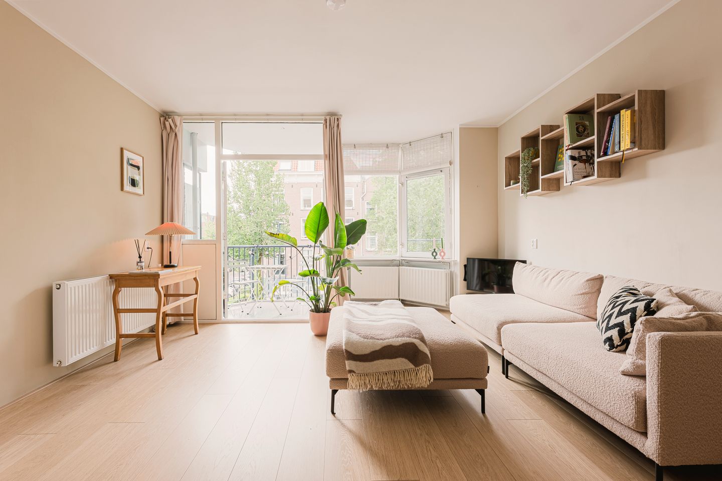 Foto 10 van Wagenaarstraat 305