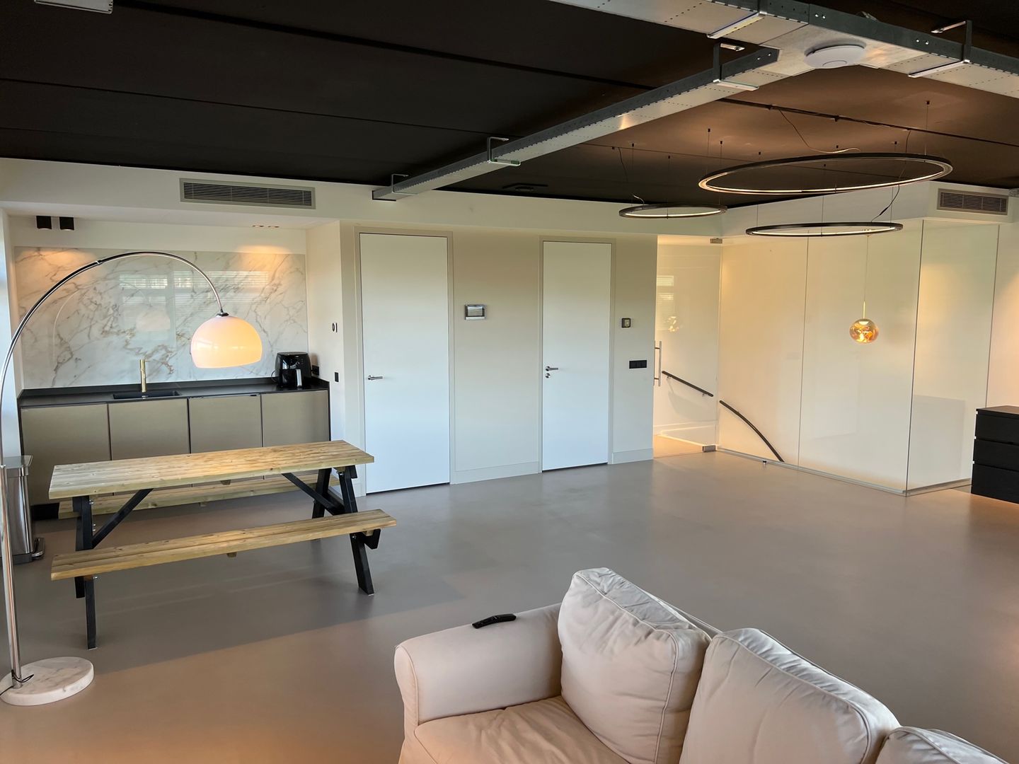 View photo 4 of Ploegerstraat 16