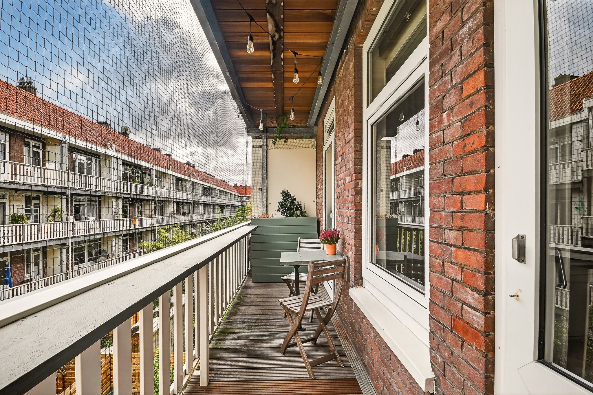 Foto 15 van Djambistraat 5-2