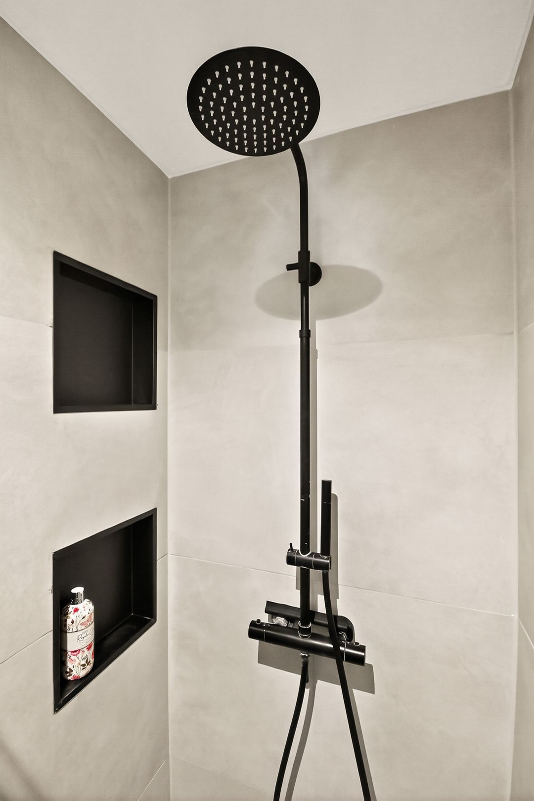 Foto 23 van Djambistraat 5-2