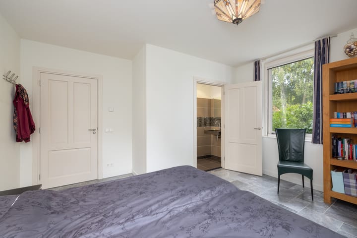 Foto 24 van Runselstraat 10