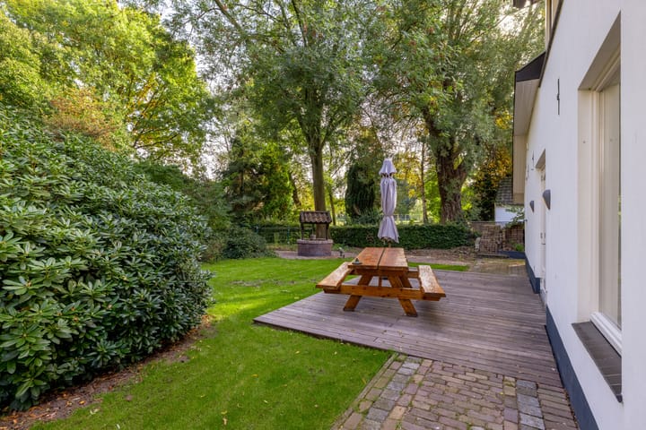 Foto 30 van Runselstraat 10