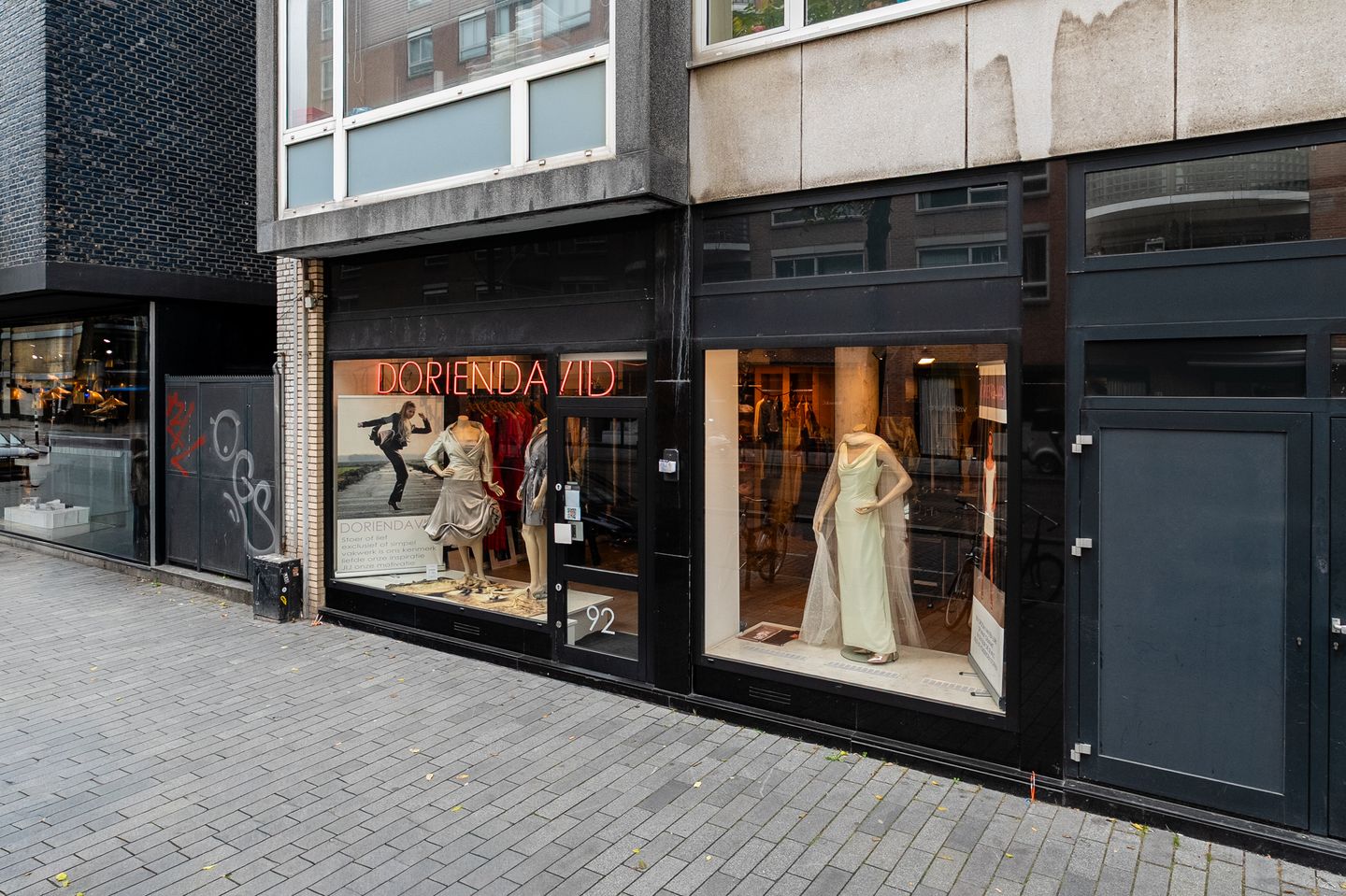 View photo 2 of Van Oldenbarneveltstraat 92