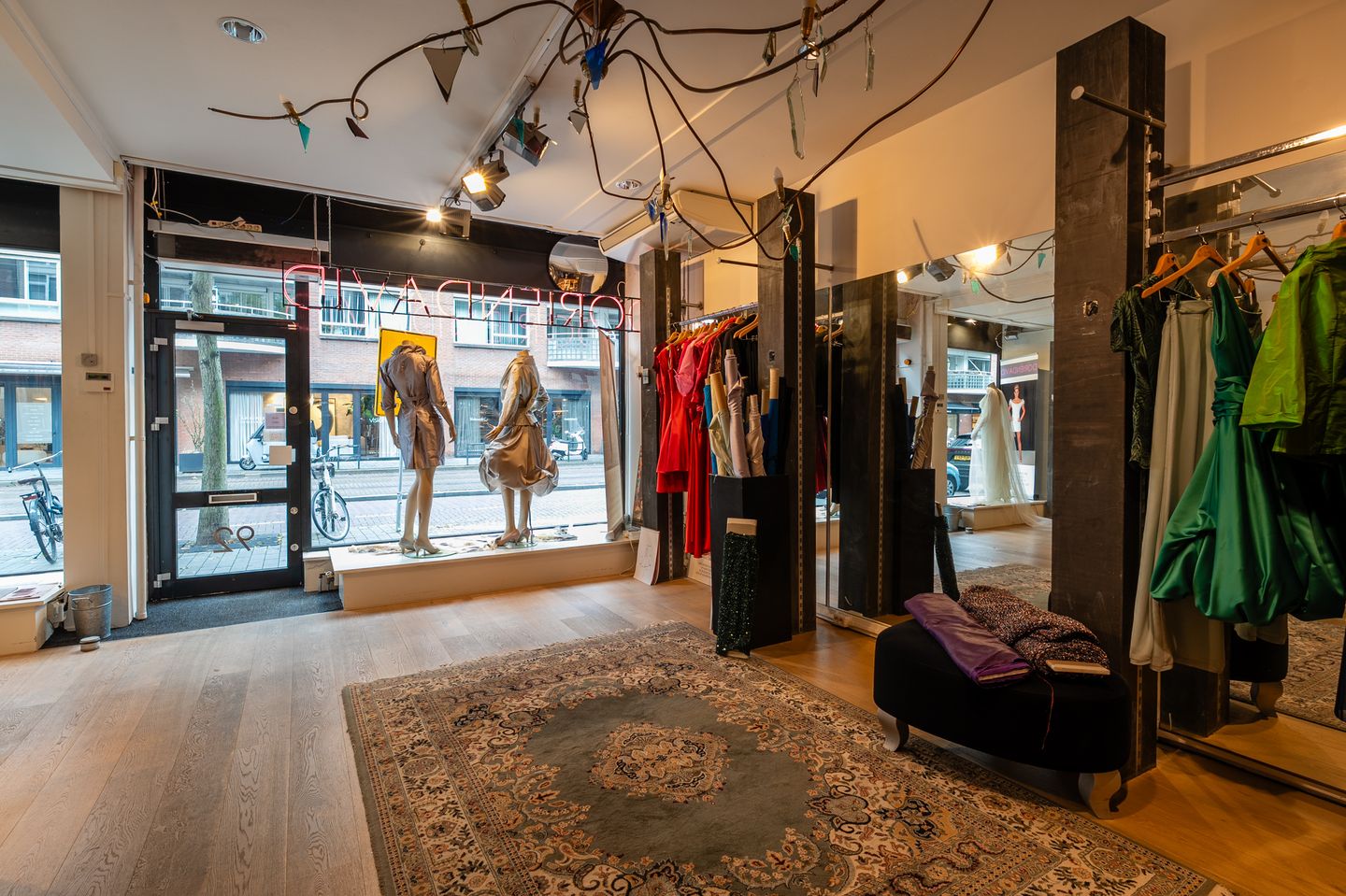 View photo 3 of Van Oldenbarneveltstraat 92