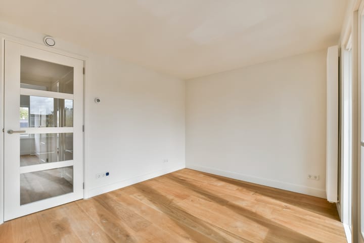 Photo 8 of Mackaylaan 38-C