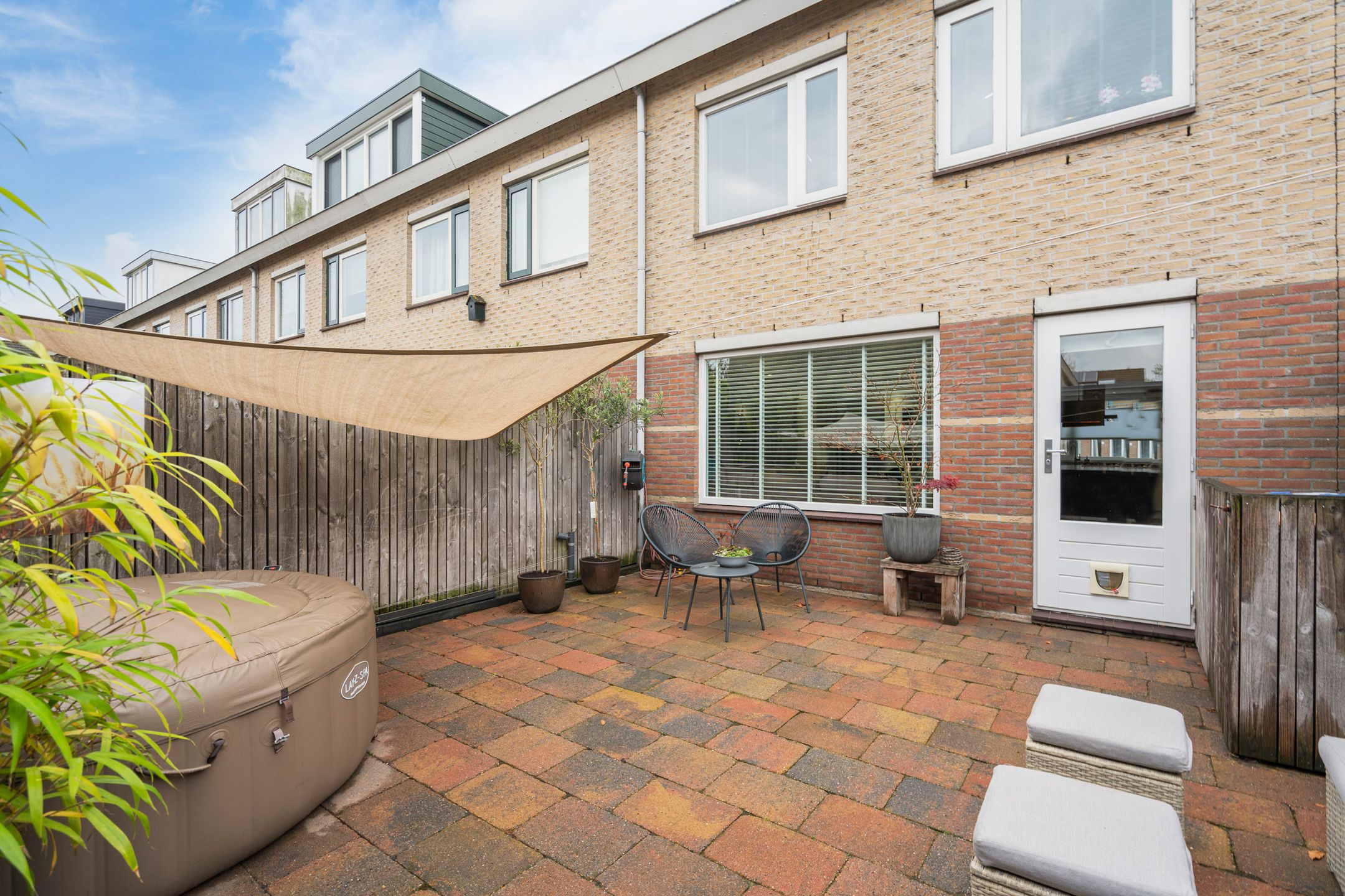 Foto 51 van Floraronde 328