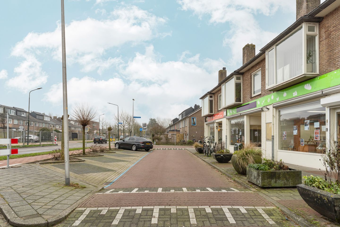 Bekijk foto 4 van Burgemeester Jur. Visserlaan 4