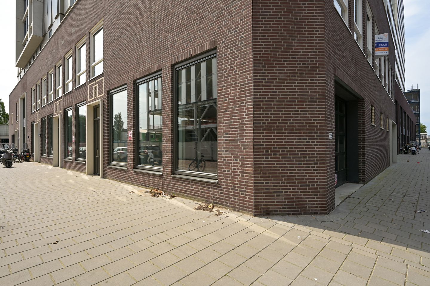 View photo 1 of Orionstraat 235