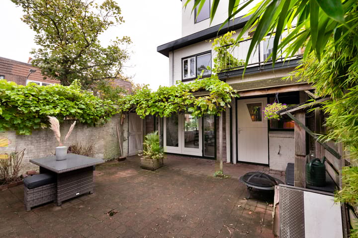 Foto 29 van Pijnboomstraat 118