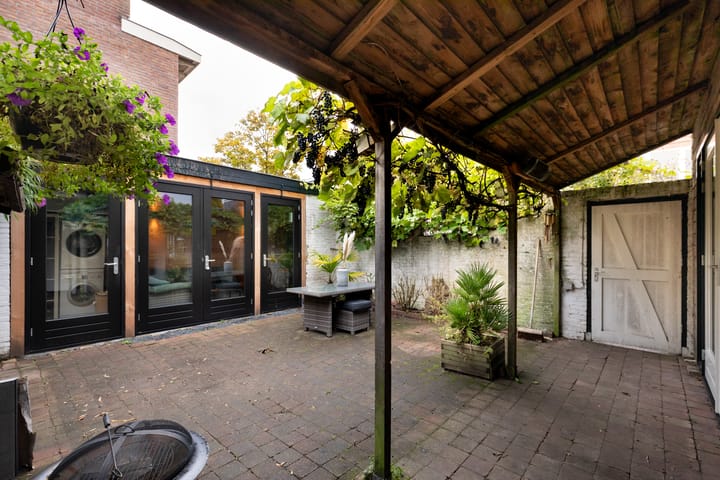 Foto 31 van Pijnboomstraat 118