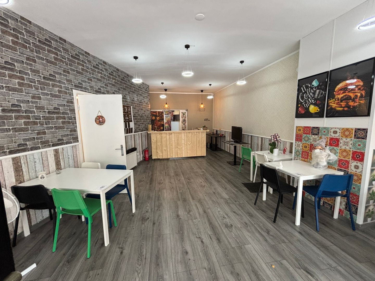 View photo 4 of Albertus Perkstraat 1