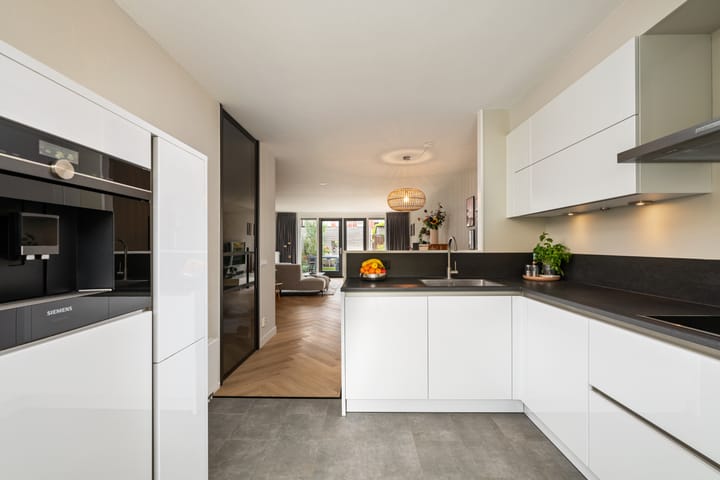 Photo 16 of Bernard Toon Gitsstraat 11