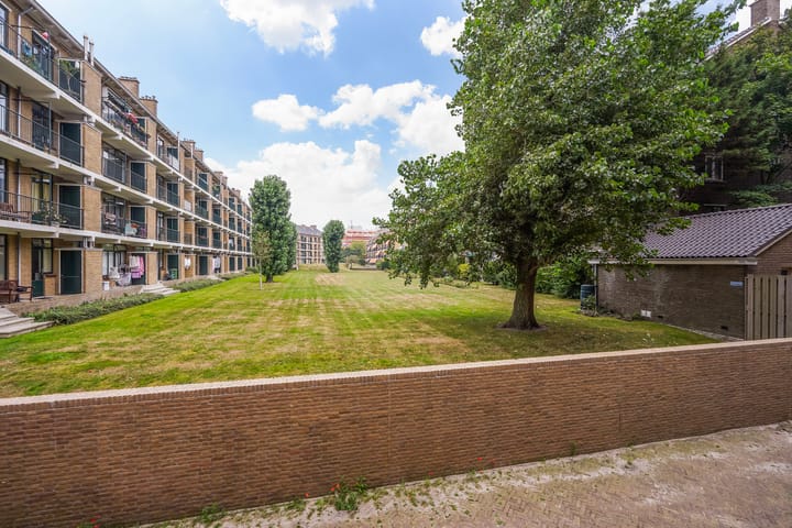 Photo 37 of Elisabeth Brugsmaweg 1-121