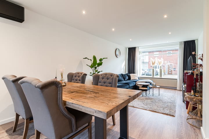 Photo 4 of Hazelaarstraat 18