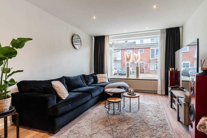 Photo 5 of Hazelaarstraat 18