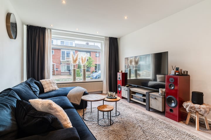 Photo 6 of Hazelaarstraat 18