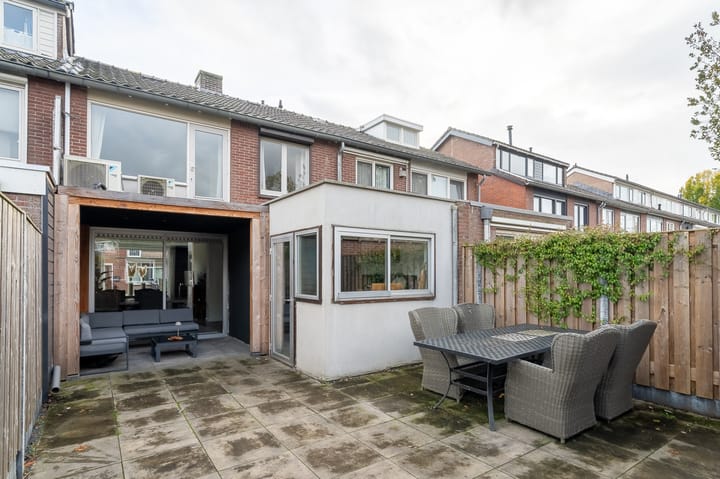 Photo 16 of Hazelaarstraat 18