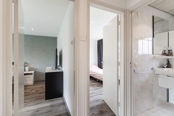 Photo 35 of Hazelaarstraat 18