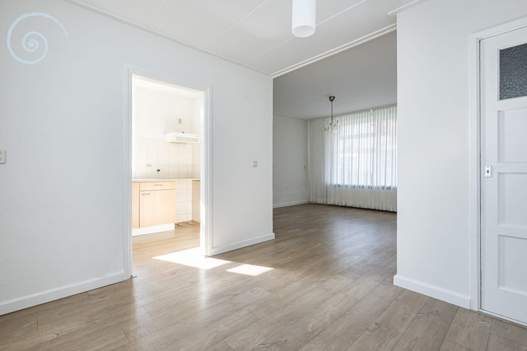 Photo 7 of Wilhelminastraat 36