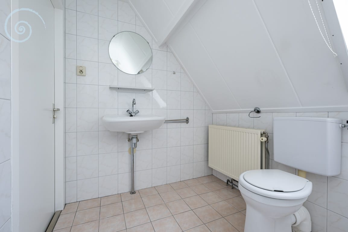 Photo 20 of Wilhelminastraat 36