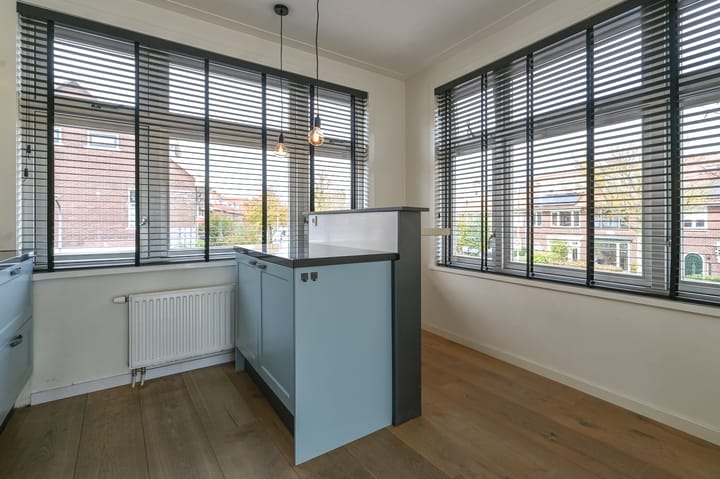 Foto 12 van Middenweg 130-A