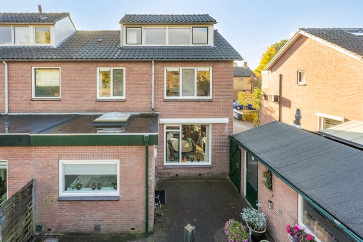 Foto 2 van van Houtstraat 42