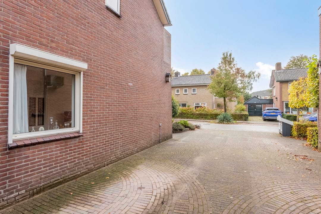 Foto 8 van van Houtstraat 42