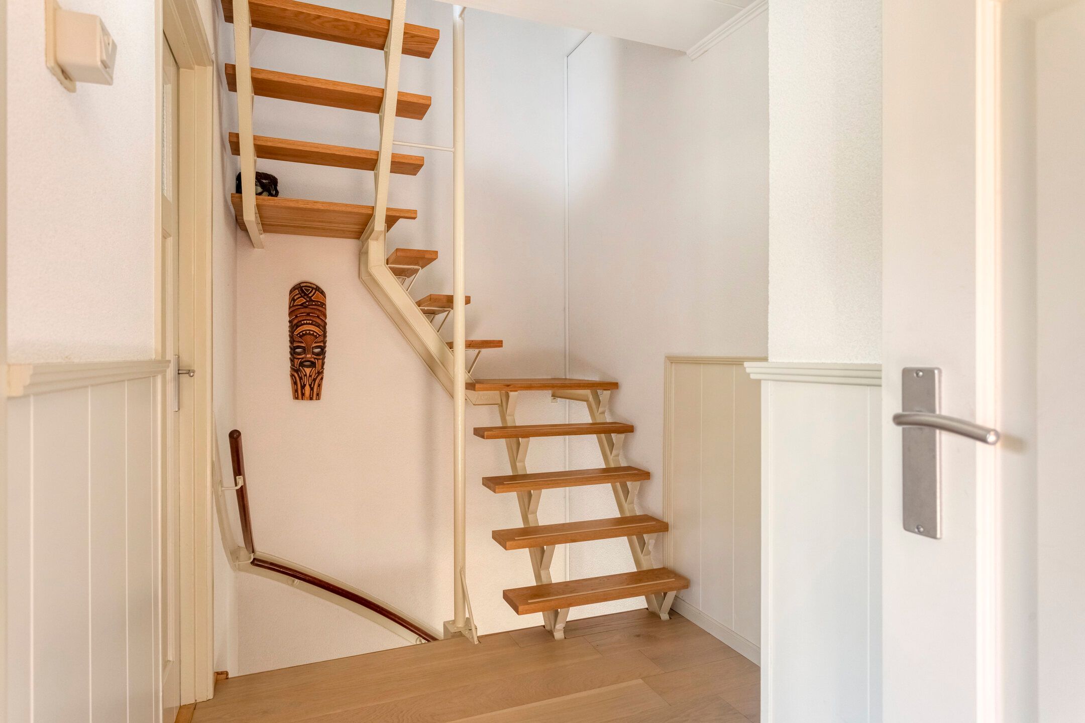 Foto 24 van van Houtstraat 42