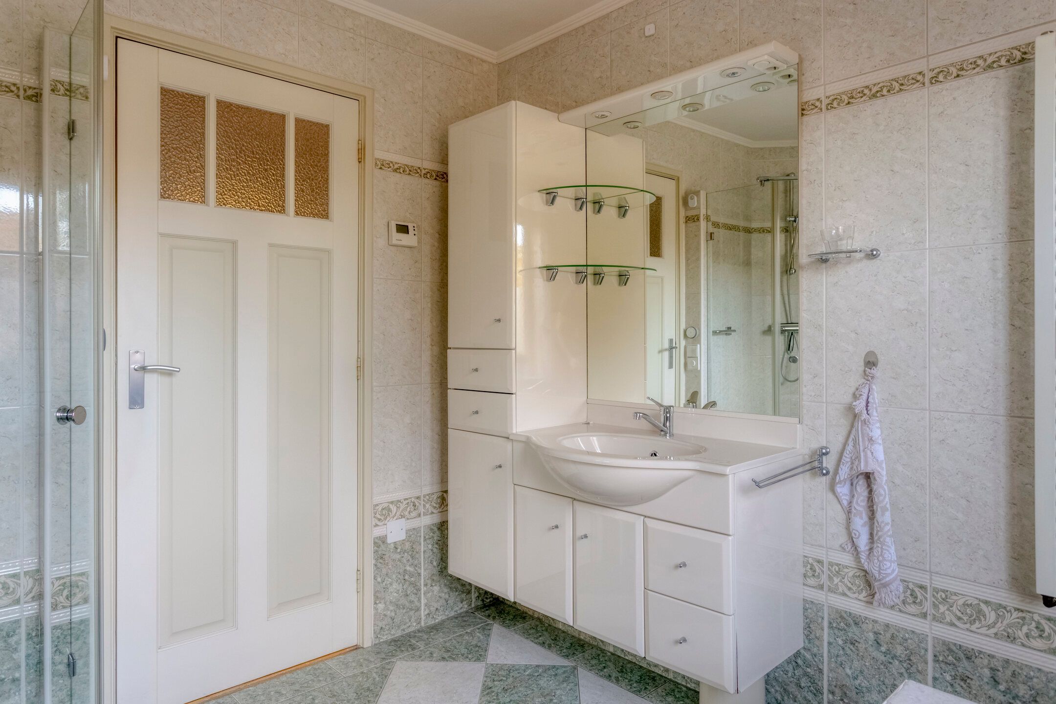 Foto 30 van van Houtstraat 42