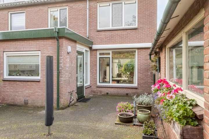 Foto 41 van van Houtstraat 42