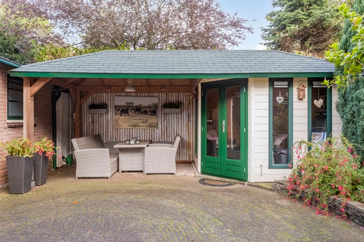 Foto 42 van van Houtstraat 42