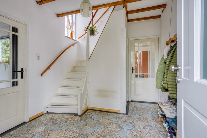 Foto 15 van Middellaan 8