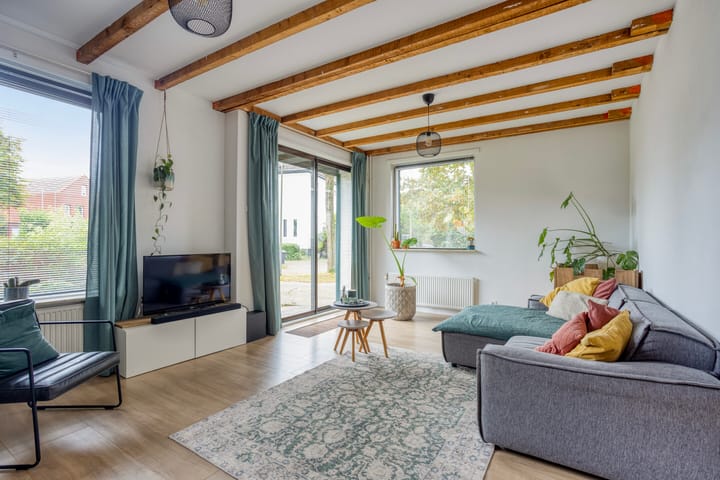 Foto 25 van Middellaan 8