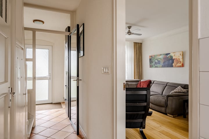 Photo 9 of Van Kinsbergenplein 45