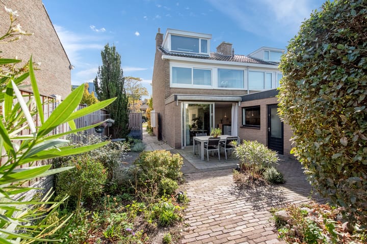 Foto 4 van Sir Winston Churchillln 406