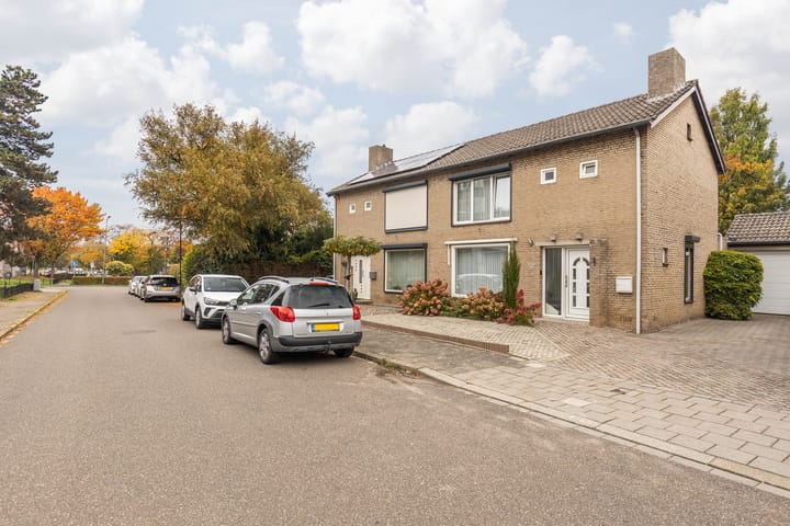 Foto 1 van Beethovenstraat 12