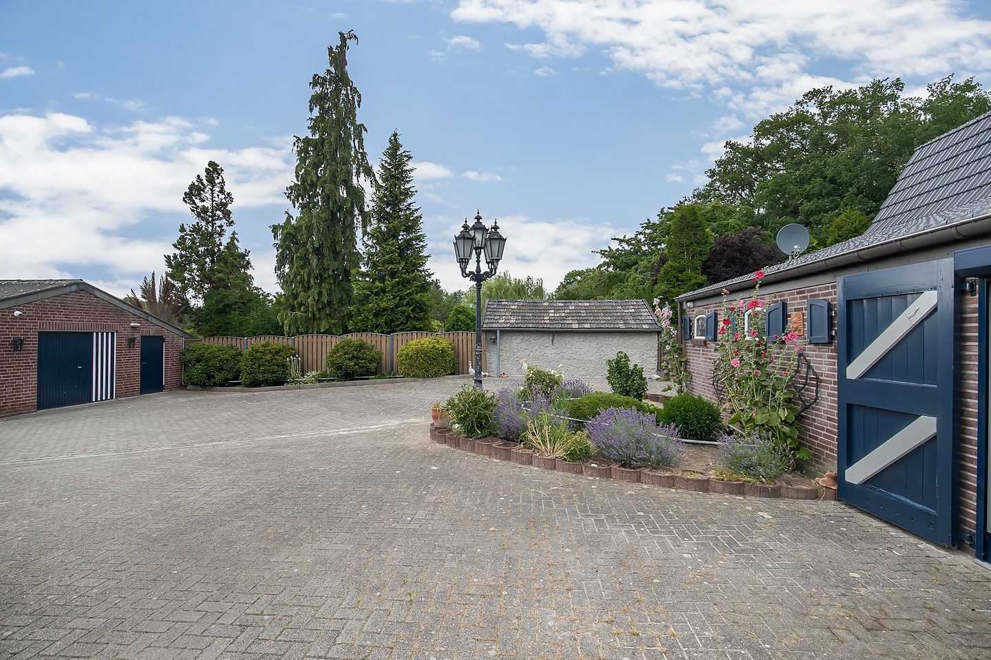 Bekijk foto 3 van Rijksweg 28