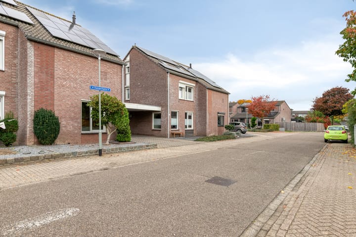 Photo 3 of Kamperfoelie 85