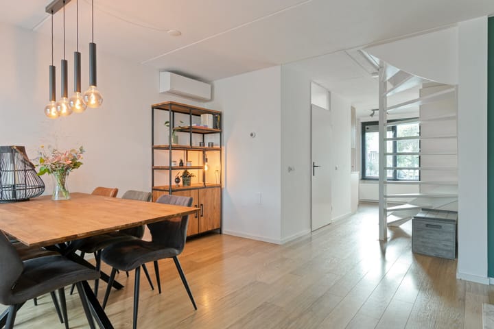 Foto 12 van Kamperfoelie 85