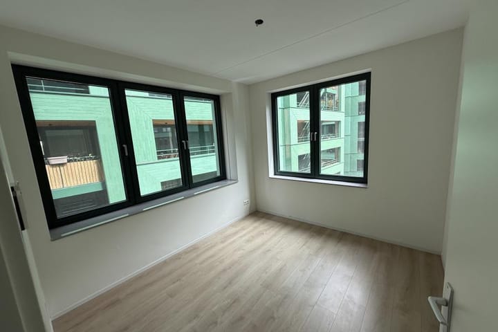 Foto 7 van Haarlemmerweg 1162-K