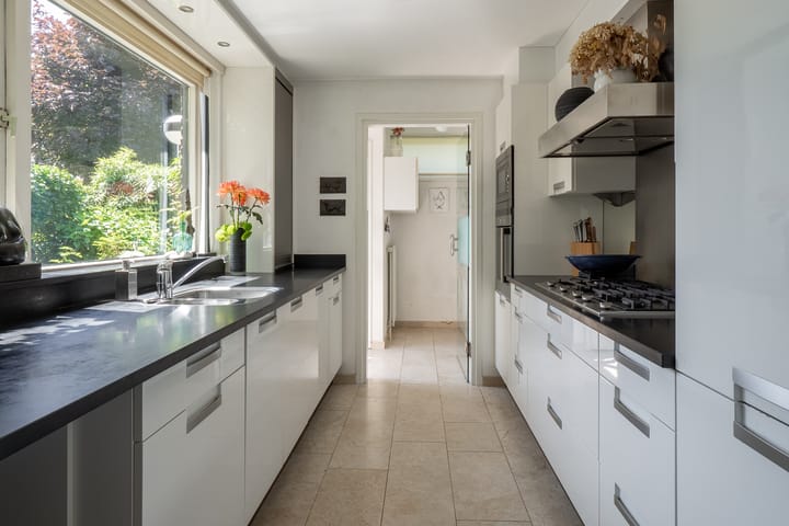 Foto 12 van Elzenlaan 2