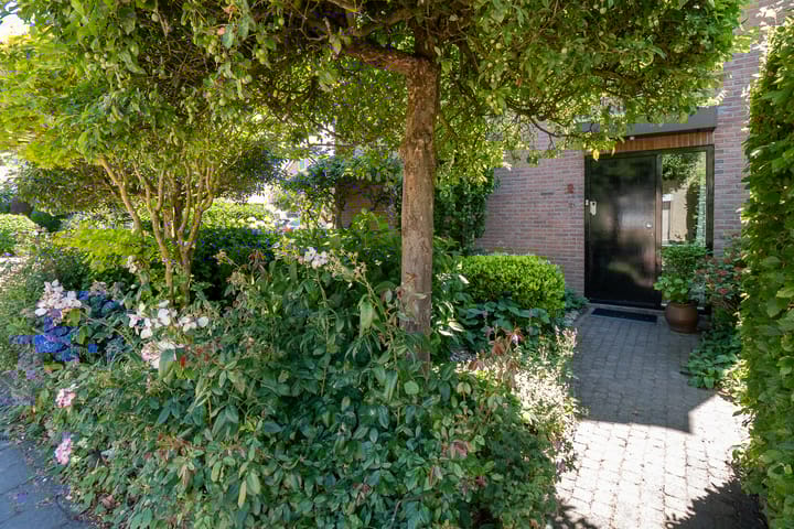 Foto 32 van Elzenlaan 2