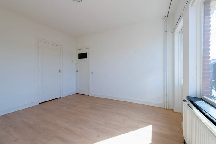 Foto 19 van Julianalaan 4-A